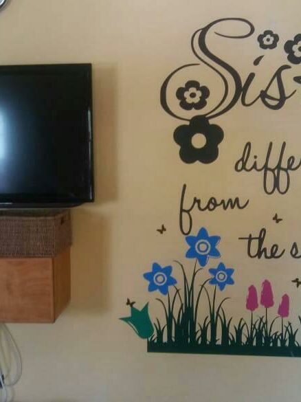 Vinyl Stickers-Decals in Kampala (6) Vinyl Stickers-Decals in Kampala